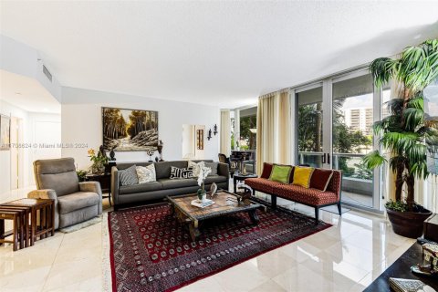 Condominio en venta en Aventura, Florida, 1 dormitorio, 120.77 m2 № 1887839 - foto 3