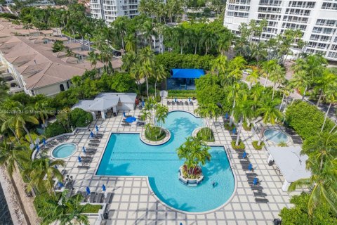 Condominio en venta en Aventura, Florida, 1 dormitorio, 120.77 m2 № 1887839 - foto 23