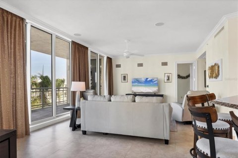 Condo in Sarasota, Florida, 2 bedrooms  № 2205925 - photo 13