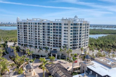 Condo in Sarasota, Florida, 2 bedrooms  № 2205925 - photo 4