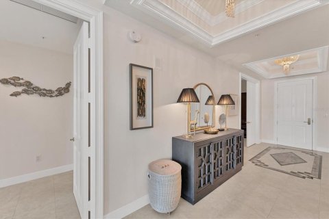 Condo in Sarasota, Florida, 2 bedrooms  № 2205925 - photo 11