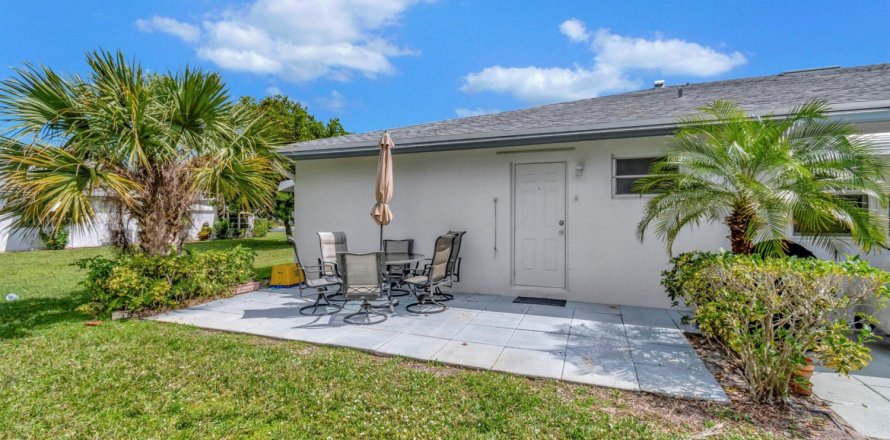 Condominio en Delray Beach, Florida, 2 dormitorios № 1065870