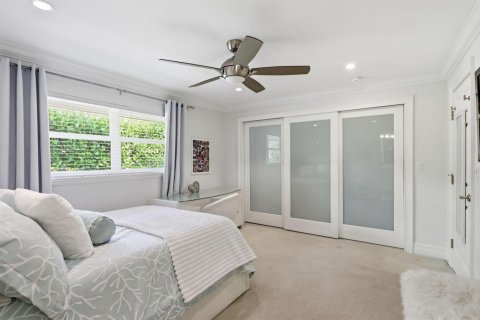 House in Boca Raton, Florida 5 bedrooms, 337.33 sq.m. № 2193574 - photo 29