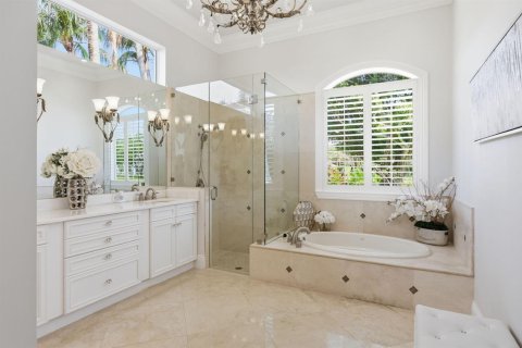 House in Boca Raton, Florida 5 bedrooms, 337.33 sq.m. № 2193574 - photo 23