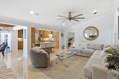 House in Boca Raton, Florida 5 bedrooms, 337.33 sq.m. № 2193574 - photo 10