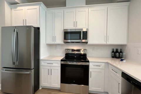 Townhouse in Seminole, Florida 2 bedrooms, 142.51 sq.m. № 1858256 - photo 7