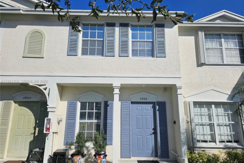 Touwnhouse à Dania Beach, Floride 2 chambres, 103.12 m2 № 2024375