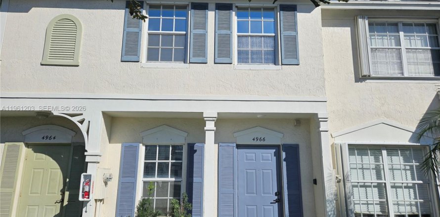 Touwnhouse à Dania Beach, Floride 2 chambres, 103.12 m2 № 2024375