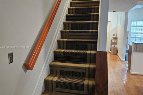 Touwnhouse à vendre à Dania Beach, Floride: 2 chambres, 103.12 m2 № 2024375 - photo 8