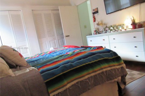 Купить таунхаус в Пемброк-Пайнс, Флорида 2 спальни, 117.06м2, № 1998685 - фото 7