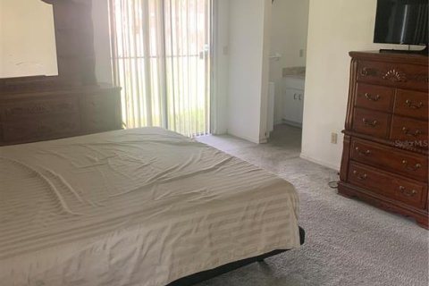 House in Tampa, Florida 3 bedrooms, 141.21 sq.m. № 1838243 - photo 15