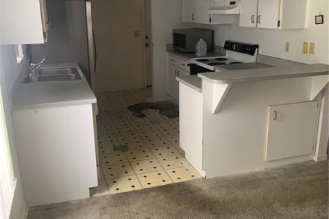 House in Tampa, Florida 3 bedrooms, 141.21 sq.m. № 1838243 - photo 5