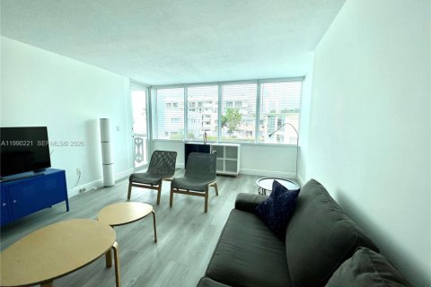 Купить кондоминиум в Майами-Бич, Флорида 1 спальня, 80.27м2, № 2058003 - фото 9