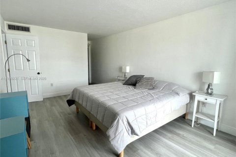 Купить кондоминиум в Майами-Бич, Флорида 1 спальня, 80.27м2, № 2058003 - фото 17