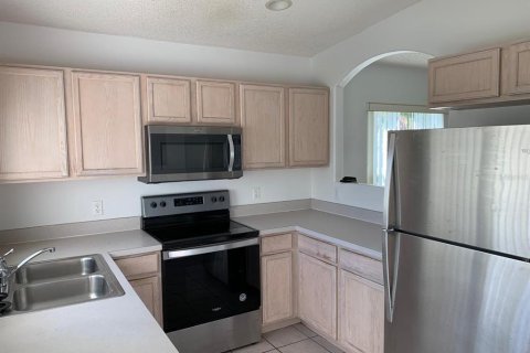 Condominio en alquiler en Kissimmee, Florida, 3 dormitorios, 105.54 m2 № 2353421 - foto 2