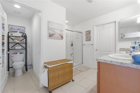 House in DeLand, Florida 5 bedrooms, 269.97 sq.m. № 2219509 - photo 23