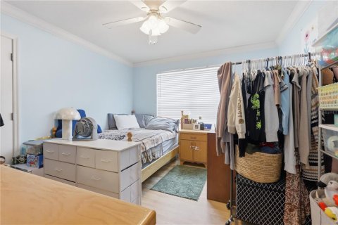 House in DeLand, Florida 5 bedrooms, 269.97 sq.m. № 2219509 - photo 30