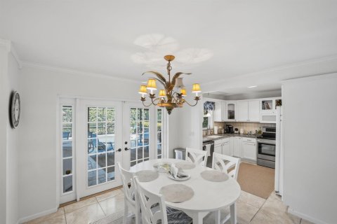 House in Stuart, Florida 3 bedrooms, 155.7 sq.m. № 2177097 - photo 17