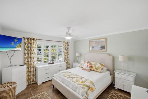House in Stuart, Florida 3 bedrooms, 155.7 sq.m. № 2177097 - photo 20