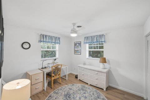 House in Stuart, Florida 3 bedrooms, 155.7 sq.m. № 2177097 - photo 24
