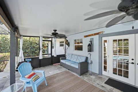 House in Stuart, Florida 3 bedrooms, 155.7 sq.m. № 2177097 - photo 8