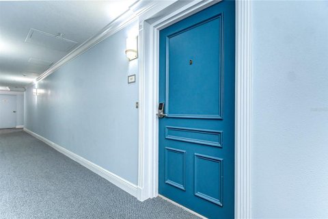 Снять в аренду кондоминиум в Сент-Питерсберг, Флорида 5 комнат, 109.16м2, № 1754637 - фото 6
