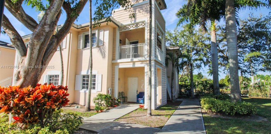Condo à Homestead, Floride, 3 chambres № 1985049