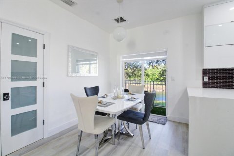 Copropriété à vendre à Homestead, Floride: 3 chambres, 110.93 m2 № 1985049 - photo 5