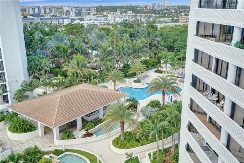 Condo in Aventura, Florida, 2 bedrooms  № 2027841 - photo 29