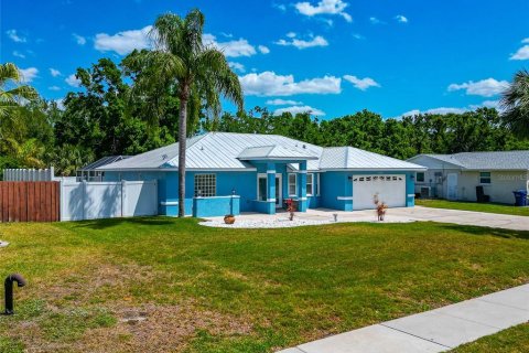 Casa en venta en Sarasota, Florida, 3 dormitorios, 193.05 m2 № 1884193 - foto 2