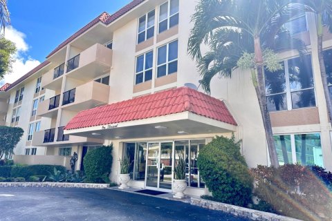 Condominio en alquiler en Boca Raton, Florida, 2 dormitorios, 128.11 m2 № 1168675 - foto 1