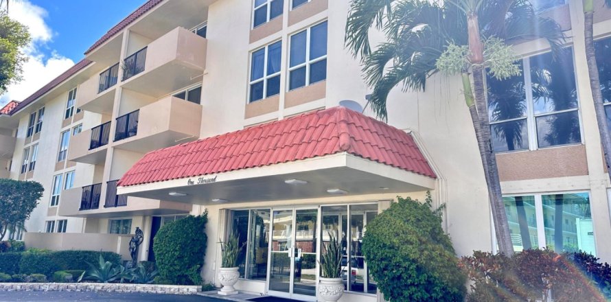 Condominio en Boca Raton, Florida, 2 dormitorios  № 1168675