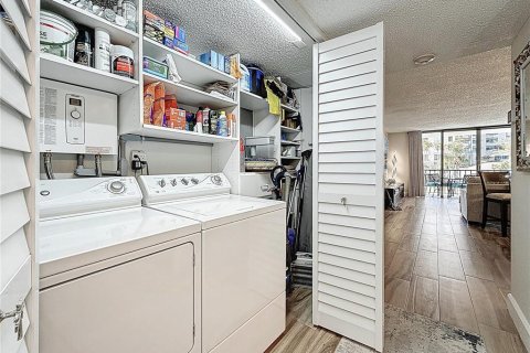 Купить кондоминиум в Клируотер, Флорида 5 комнат, 126.72м2, № 1732321 - фото 21