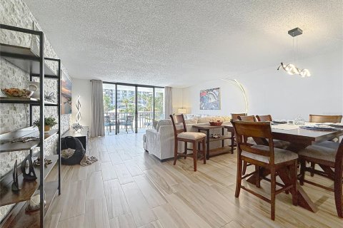 Купить кондоминиум в Клируотер, Флорида 5 комнат, 126.72м2, № 1732321 - фото 5