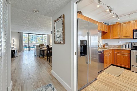 Купить кондоминиум в Клируотер, Флорида 5 комнат, 126.72м2, № 1732321 - фото 29
