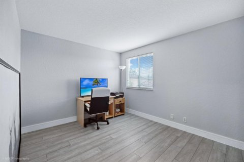 Villa ou maison à vendre à Weston, Floride: 4 chambres, 227.61 m2 № 2265561 - photo 14