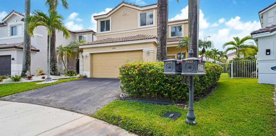 Villa ou maison à Weston, Floride 4 chambres, 227.61 m2 № 2265561