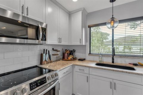 Casa en venta en Lakeland, Florida, 3 dormitorios, 188.96 m2 № 1914617 - foto 12