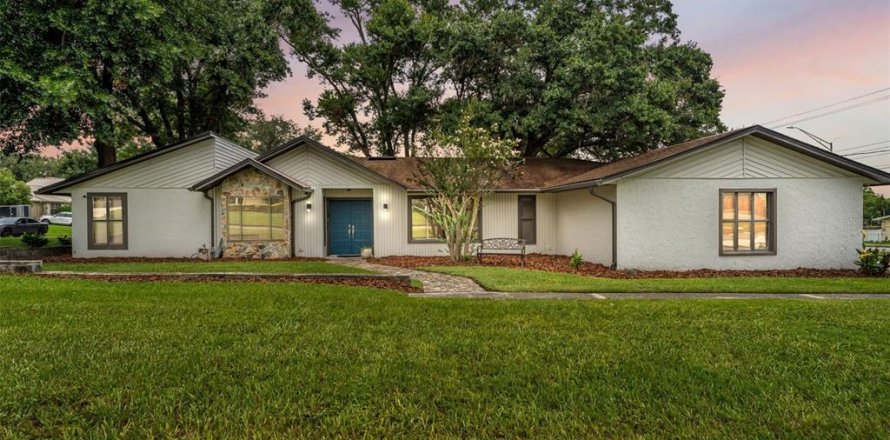 Casa en Lakeland, Florida 3 dormitorios, 188.96 m2 № 1914617
