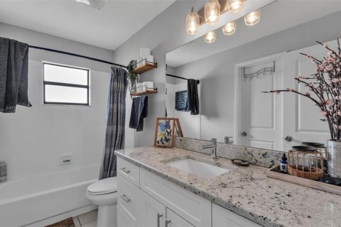 Casa en venta en Lakeland, Florida, 3 dormitorios, 188.96 m2 № 1914617 - foto 29