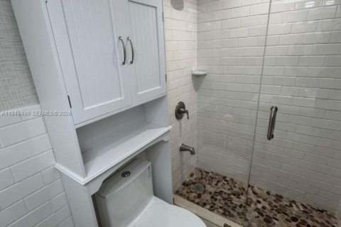 Снять в аренду кондоминиум в Хайалиа, Флорида 3 спальни, 121.61м2, № 2004979 - фото 10