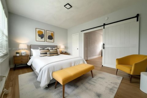 Condo in Miami Beach, Florida № 1988229 - photo 1