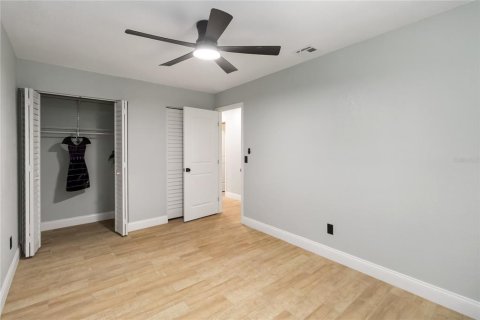 House in DeLand, Florida 4 bedrooms, 311.78 sq.m. № 1815869 - photo 28