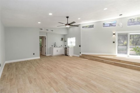 House in DeLand, Florida 4 bedrooms, 311.78 sq.m. № 1815869 - photo 20