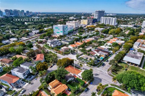 Immobilier commercial à vendre à Miami, Floride: 180.79 m2 № 2011378 - photo 18