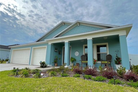 House in Ocala, Florida 4 bedrooms, 212.1 sq.m. № 1916101 - photo 1