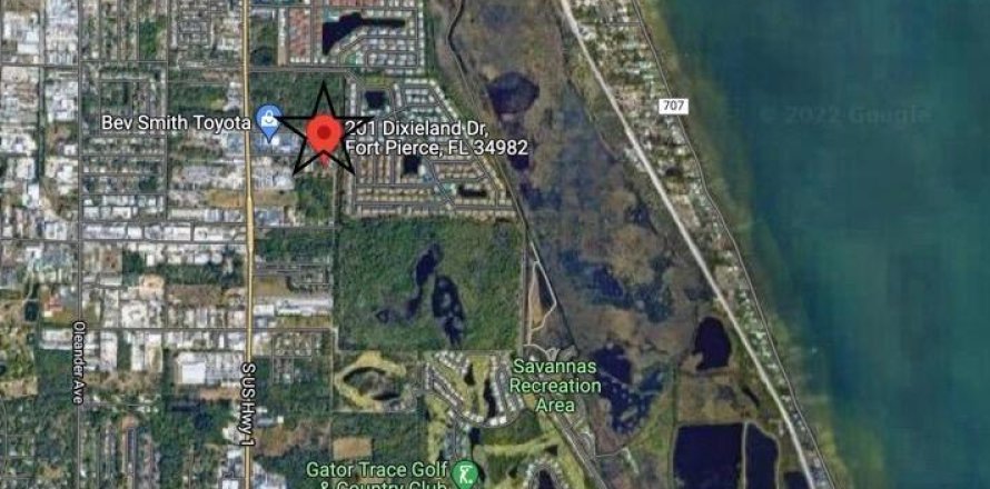 Propiedad comercial en Fort Pierce, Florida 2 dormitorios, 259.01 m2 № 1216172