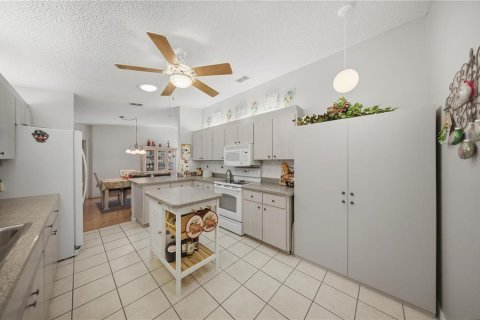 Casa en venta en Summerfield, Florida, 2 dormitorios, 125.98 m2 № 2385854 - foto 11