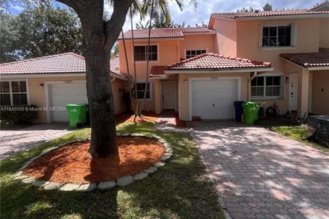 Adosado en venta en Sunrise, Florida, 3 dormitorios, 134.52 m2 № 1828902 - foto 1