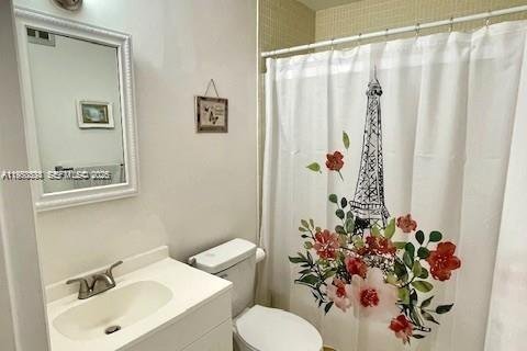 Condo in Hollywood, Florida, 2 bedrooms № 2005664 - photo 8